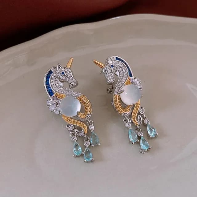 【LEESA】獨角獸\防過敏耳環\純銀耳環\925銀針\垂墜耳環\飾品\女生耳環\耳飾\水滴耳環\鋯石\鋯