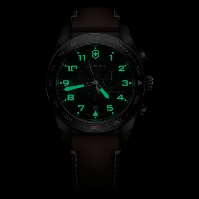 【VICTORINOX 瑞士維氏】Swiss Army 啞光 浮雕數字 計時碼錶 男錶 送禮 禮物推薦(VISA-242046)