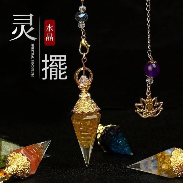 【Paiya 派亞】奧剛復古天然水晶碎石樹脂滴膠六角錐靈擺吊墜鏈(交換禮物/送禮)