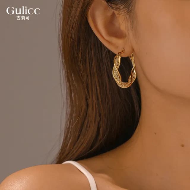 【Golicc】耳環 法式水晶耳圈(七夕 情人節 生日 飾品 耳釘 耳飾 耳墜 禮物)
