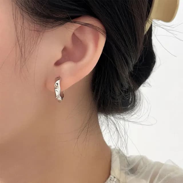 【MoonDy】情人節禮物 耳環 飾品 女生耳環 純銀耳環 S925 不規則耳環 百搭 素面耳環 高級 氣質 百搭 耳扣
