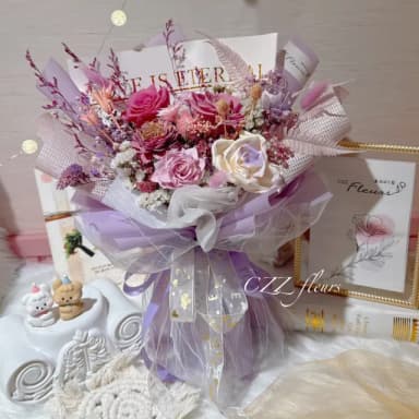【喜滋滋】氣質仙氣紫愛妳永生花花束(情人節花束/生日禮物/告白花束/週年紀念/畢業花束/520)