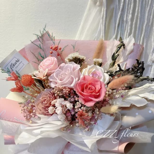 【喜滋滋】輕甜莓果永生花花束(情人節花束/生日禮物/告白花束/週年紀念/畢業花束/520)