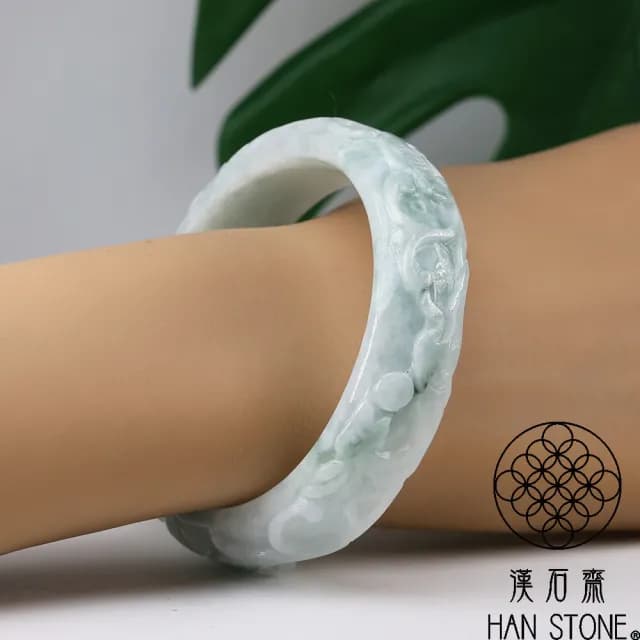 【漢石齋】情人節禮物 天然翡翠A貨 雕花手鐲玉鐲 飄花種(手圍18.4/版寬16.7mm)