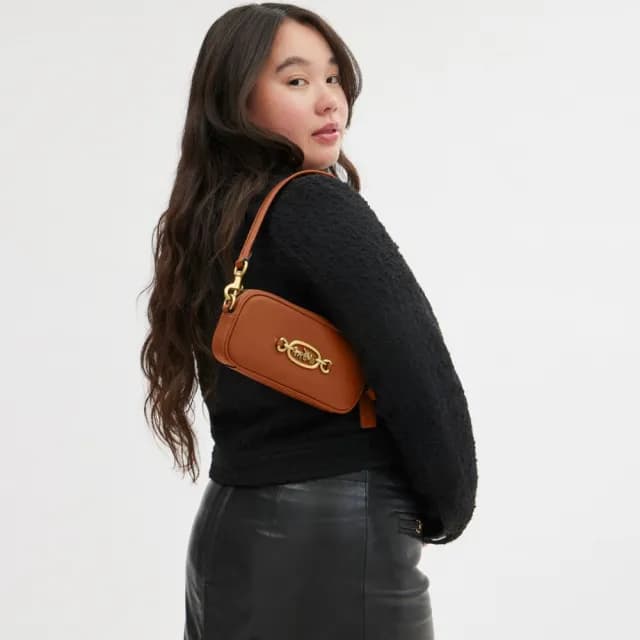 【COACH】蔻馳官方直營 AVERY單肩手袋-B4/磨光琥珀色(CR095)