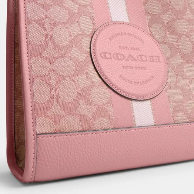 【COACH】蔻馳官方直營 DEMPSEY 經典條紋和COACH貼飾22號托特手袋 托特包-兩色任選(CQ878)