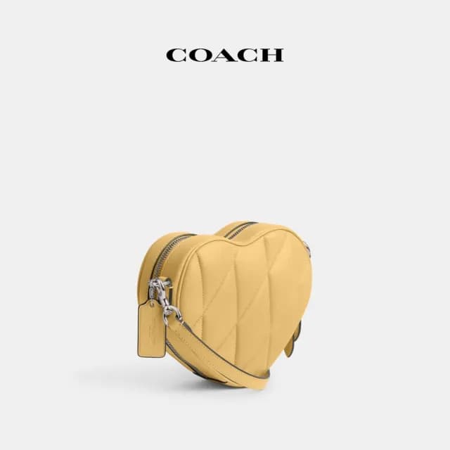 【COACH】蔻馳官方直營 HEART 絎縫斜背手袋 斜背包 側背包 斜挎包-乾草色(CE725)