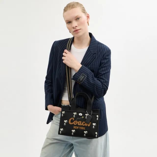 【COACH】蔻馳官方直營 COACH X PEANUTS CARGO SNOOPY印花26號托特包 托特手袋-2色任選(CBF70)