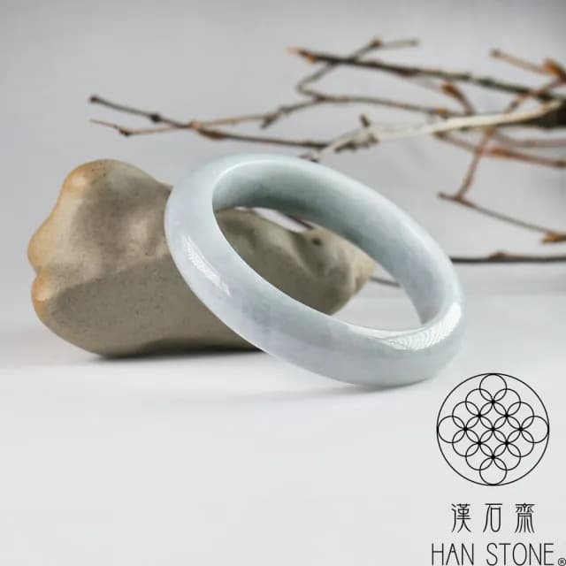 【漢石齋】情人節禮物 天然翡翠A貨 手鐲玉鐲 淺春帶彩飄花種(手圍17.8/版寬13.7mm)