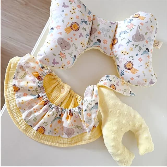 【Lianne baby】滿月禮物 台灣製韓國布獅子大象圍兜彌月禮盒(滿月禮盒 嬰兒禮盒 新生兒禮盒)