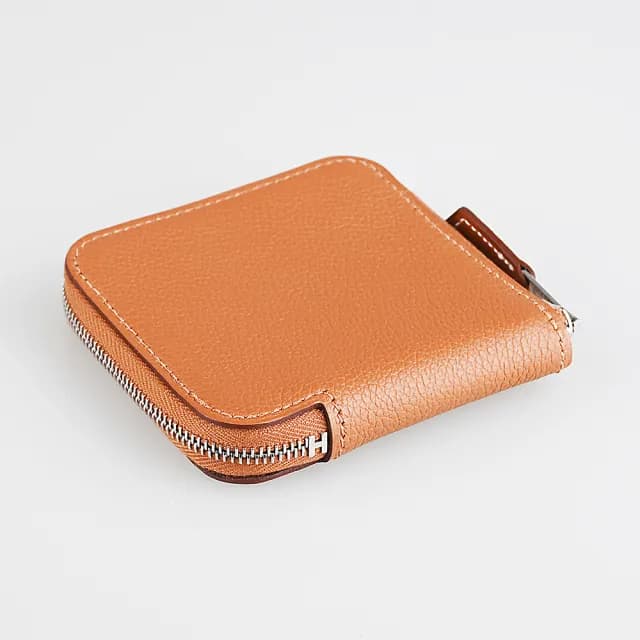 【Hermes 愛馬仕】HERMES SILK IN小牛皮零錢包(焦糖棕)