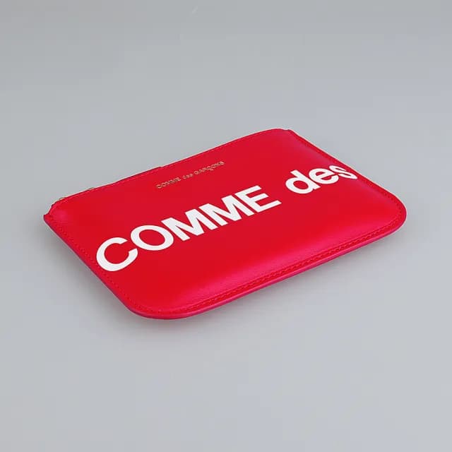 【Comme Des Garcons CDG】情人節禮物 COMME DES GARCONS川久保玲 經典燙字LOGO英文印花牛皮拉鍊零錢包(紅)