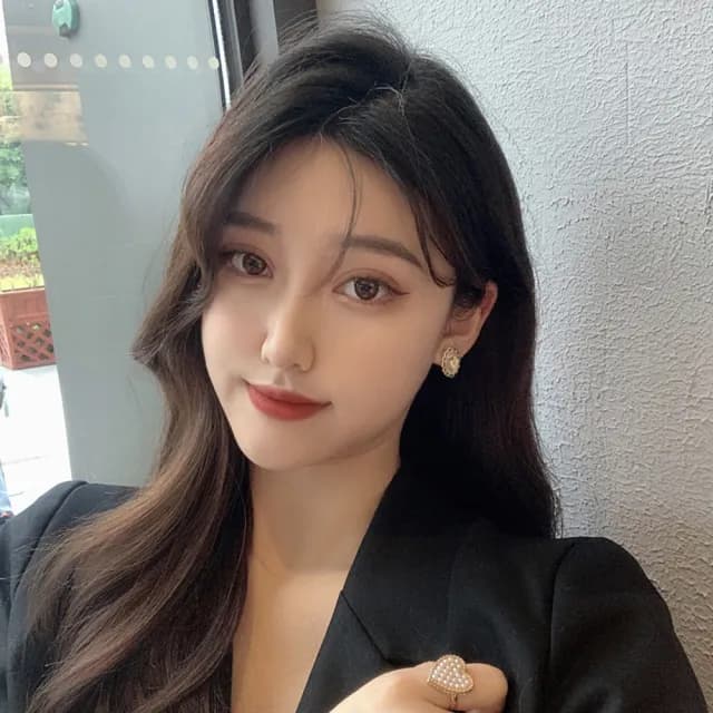 【INES】韓國設計法式花邊鬱金香浮雕造型優雅夾式耳環(無耳洞耳環 耳夾 夾式耳環 浮雕耳釘 鬱金香耳釘)