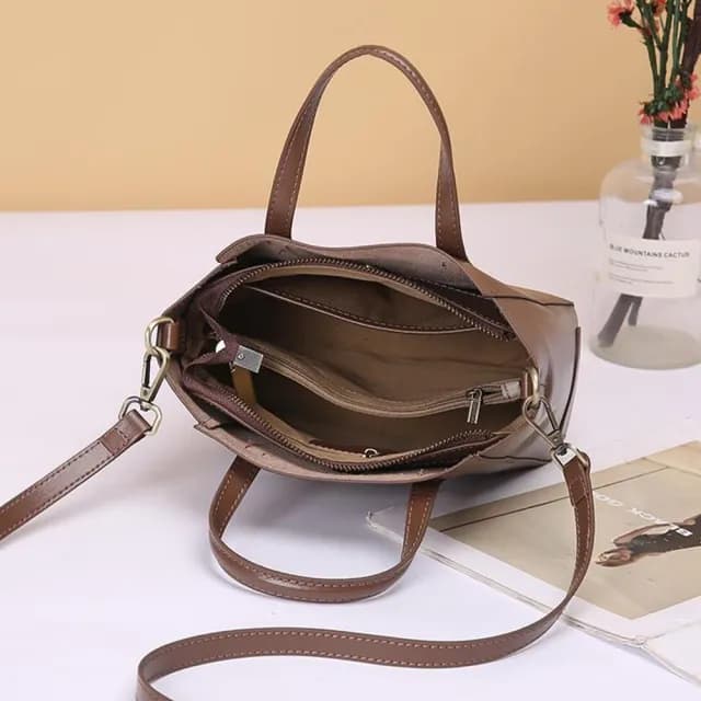 【MoonDy】父親節禮物 包包 背包 女生包包 側背包 真皮包包 斜背包 小包包 通勤包 日常包 小方包 頂級牛皮