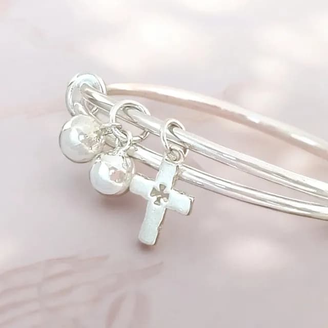 【珠兒綠】999純銀幸福十字架搖鈴純銀手鐲-成人尺寸(純銀手環 手鍊 彌月禮物 附禮盒禮袋 開運)