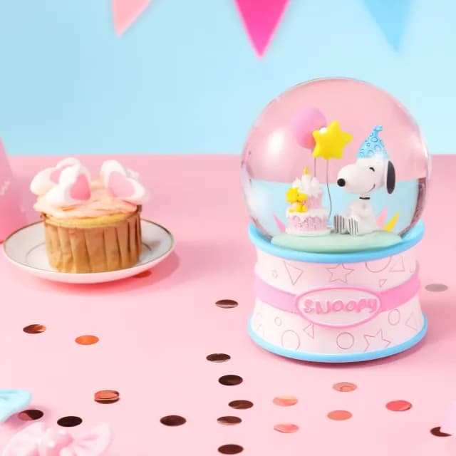 【JARLL 讚爾藝術】Snoopy史努比生日水晶球音樂盒 彩款(生日禮物  情人禮物)