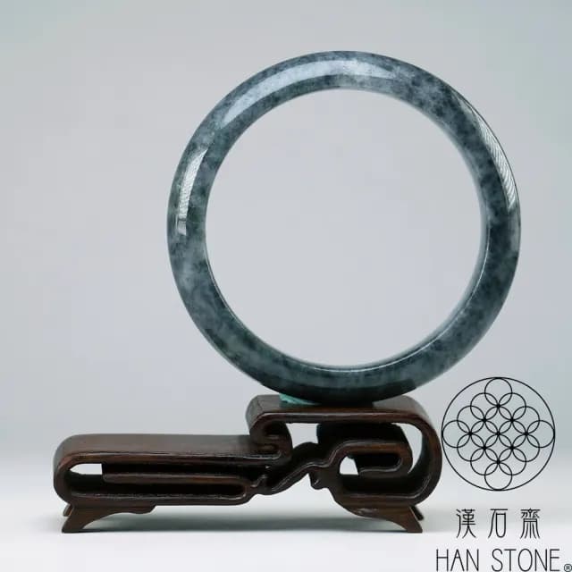 【漢石齋】情人節禮物 天然翡翠A貨 手鐲玉鐲 山水墨翠種(版寬12mm以上隨機出)