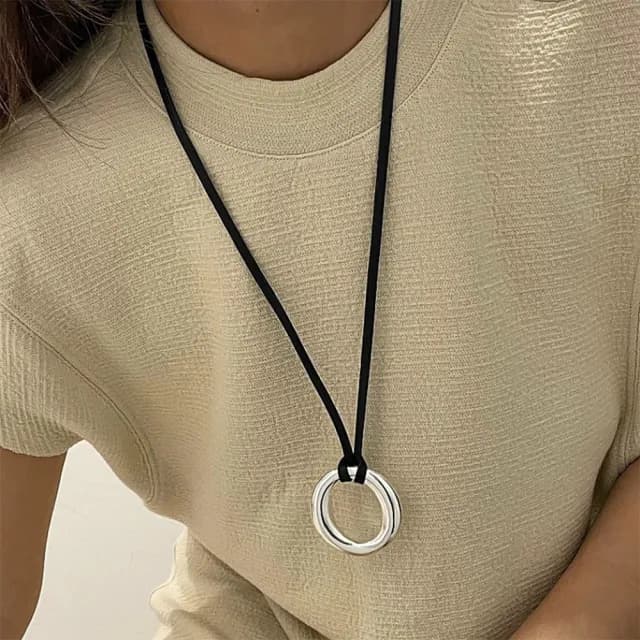 【MoonDy】項鍊 圓環項鍊 空心項鍊 毛衣鏈 O型圓環 女生項鍊 長項鍊 幾何項鍊 簡約 皮繩項鏈 飾品 配飾