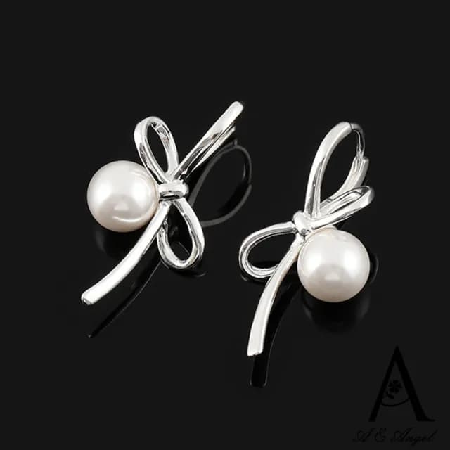 【ANGEL】珍珠蝴蝶結簡約高雅無耳洞耳夾式耳環(銀色無耳洞可選)