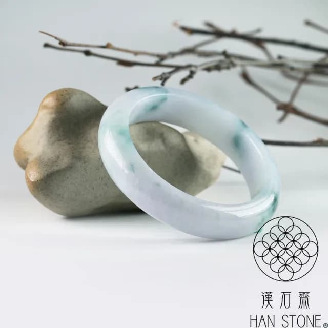 【漢石齋】情人節禮物 天然翡翠A貨 手鐲玉鐲 春帶彩種飄花 福 利 品(手圍16.1/版寬13.3mm)