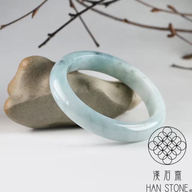 【漢石齋】情人節禮物 天然翡翠A貨 手鐲玉鐲 淺藍水飄花種 福 利 品(手圍18.3/版寬12.4mm)