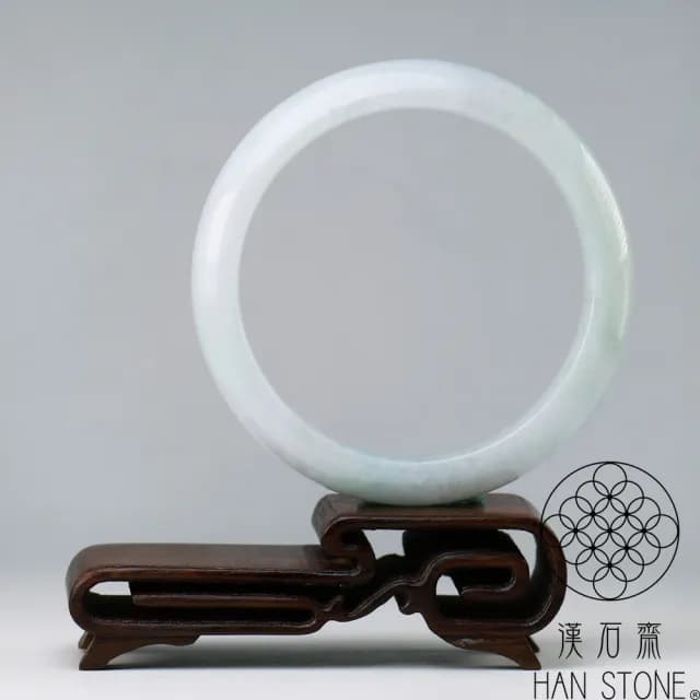 【漢石齋】情人節禮物 天然翡翠A貨 手鐲玉鐲 淺色春帶彩種(手圍18.3/版寬12.6mm)