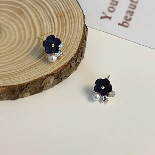 【BBHONEY】氣質簡約珍珠鑲鑽可愛花朵耳環(韓風耳飾)