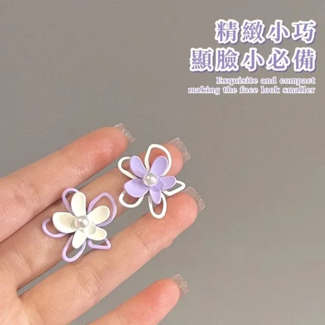 【俏皮可愛】S925銀針不對稱花朵耳環1對(森林系 耳墜 耳飾 耳針 耳釘 首飾 垂墜耳環 情人節 送禮物)