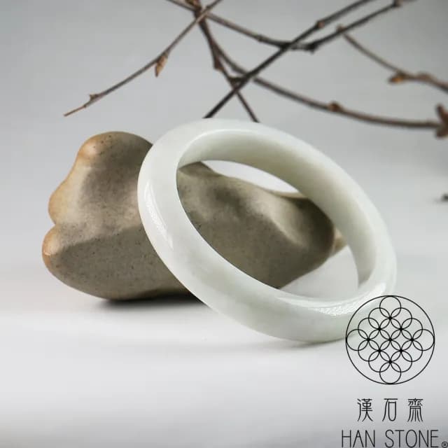 【漢石齋】情人節禮物 天然翡翠A貨 手鐲玉鐲 淺色飄花種(手圍18.1/版寬12.2mm)