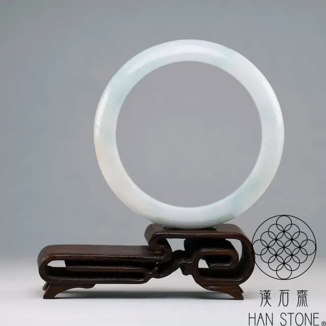 【漢石齋】情人節禮物 天然翡翠A貨 手鐲玉鐲 飄花種帶黃翡 福 利 品(手圍17.7/版寬11.8mm)