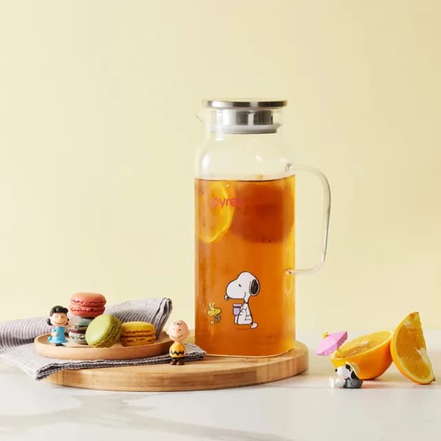 【CorelleBrands 康寧餐具】PYREX SNOOPY美味早午餐耐熱玻璃水壺1900ml