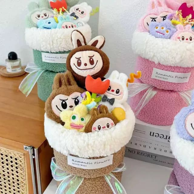 【YING SHUO】創意可愛拉布布娃娃花束(公仔玩偶花束 跨年求婚告白 女朋友生日 畢業 情人節禮物)