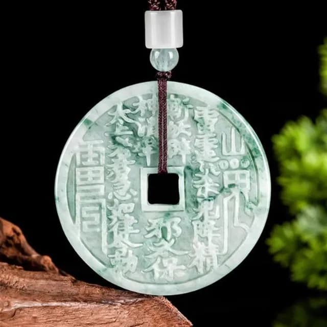 【Penny珮妮】A貨翡翠飄花山鬼花錢項鍊吊墜(母親節 父親節 送男友 情人節 生日 交換禮物 尾牙 新年 送禮)
