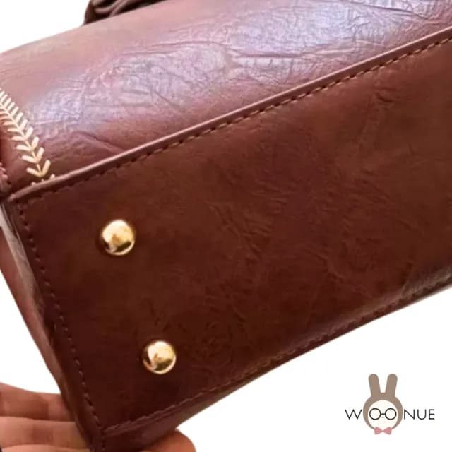 【WOONUE】專櫃高質感多功能簡約輕旅休閒手提側肩包斜背包(情人女友老婆聖誕女兒母親生日節禮物)