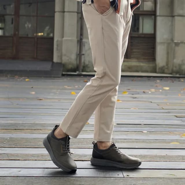 【Clarks】英國經典 真皮休閒鞋 帆船鞋  皮鞋 男鞋 多款任選(網路獨家款)