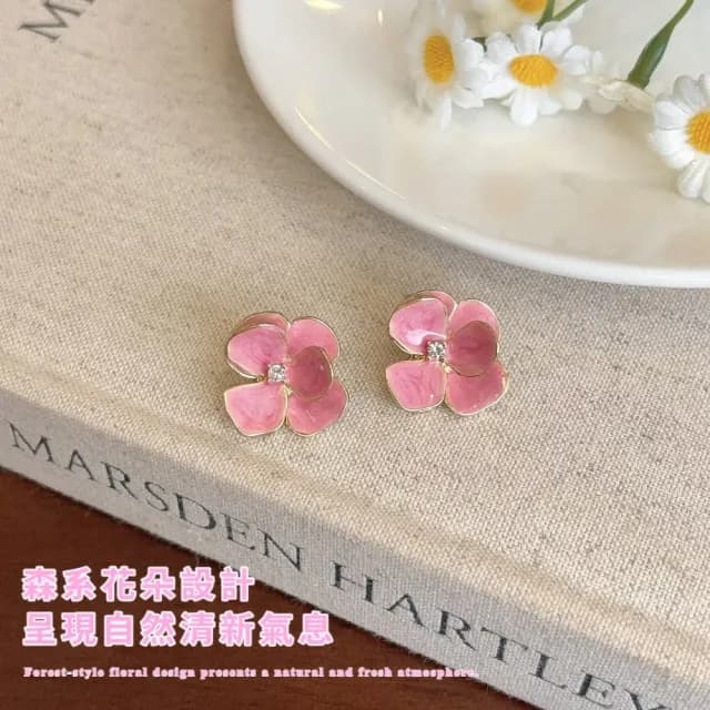 【韓風單品】高級感甜美森系花朵耳環(耳針 耳釘 耳飾 穿搭配件 飾品 復古 洋裝)