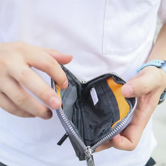 【YUJI 優集】EBIZU 日系潮流零錢包(多隔層收納 極輕防潑 鑰匙/卡片/現金一包搞定)