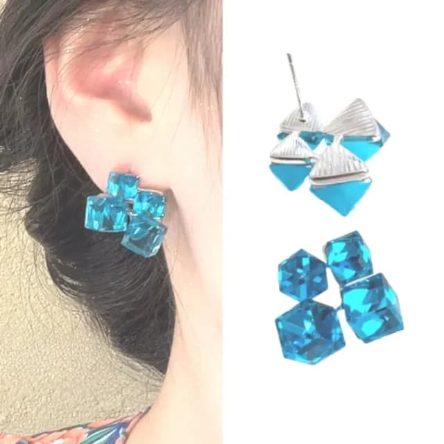 【輕奢穿搭】冰萃藍立體方糖水晶耳環(不規則 耳針 耳釘 耳飾 飾品)