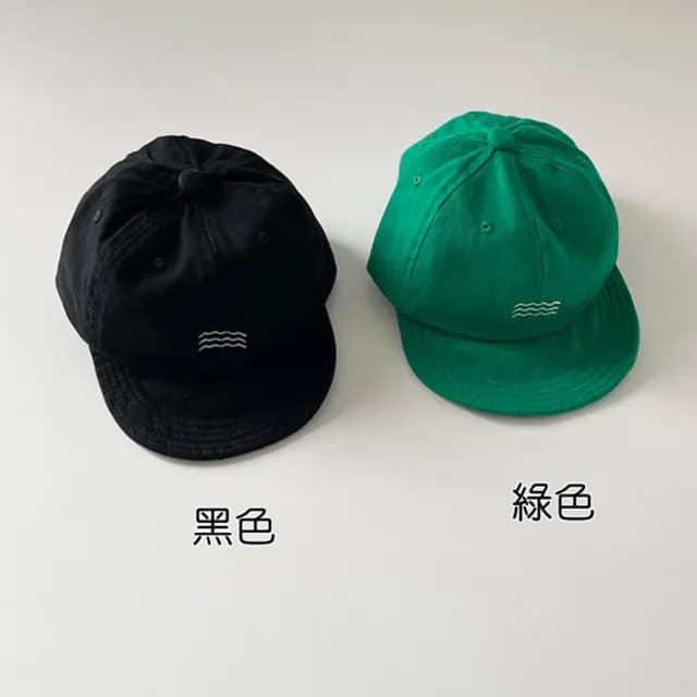 【橘魔法】簡約3線條波浪刺繡鴨舌帽(帽子 遮陽帽 防曬帽 男童 女童 中性款 兒童 童裝)