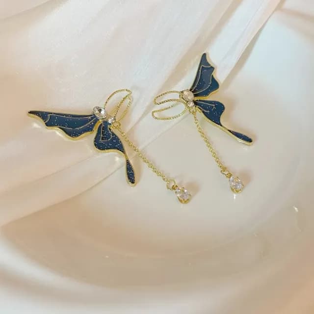 【造花液滴】蝴蝶造型耳骨夾1對(無耳洞 耳夾 設計感 百搭 耳環 耳飾)