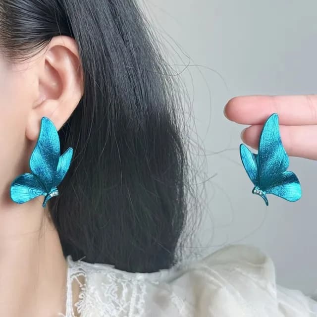 【夢幻蝶仙】超仙藍蝴蝶耳環1對(浮誇 耳墜 耳飾 耳針 耳釘 首飾 情人節 禮物)