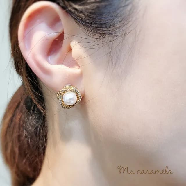 【Ms caramelo 焦糖小姐】夾式耳環 貝珠K黃 鋯石耳環(鋯石耳環)