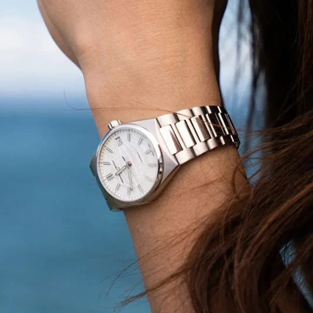 【CONSTANT 康斯登】Highlife COSC 天文台認證自動機械腕錶/39mm 白(FC-303MPW2NH6B)