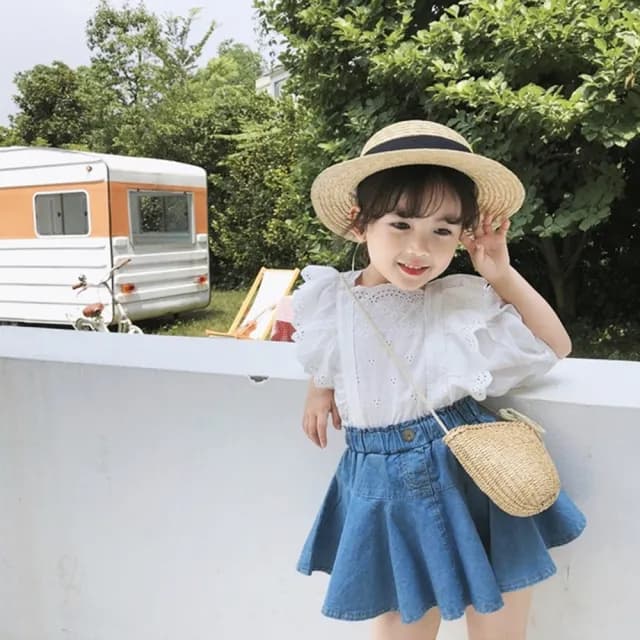 【橘魔法】清新蕾絲荷葉袖飄逸牛仔裙套裝(裙子 牛仔裙 裙子 女童 兒童 中童 童裝)