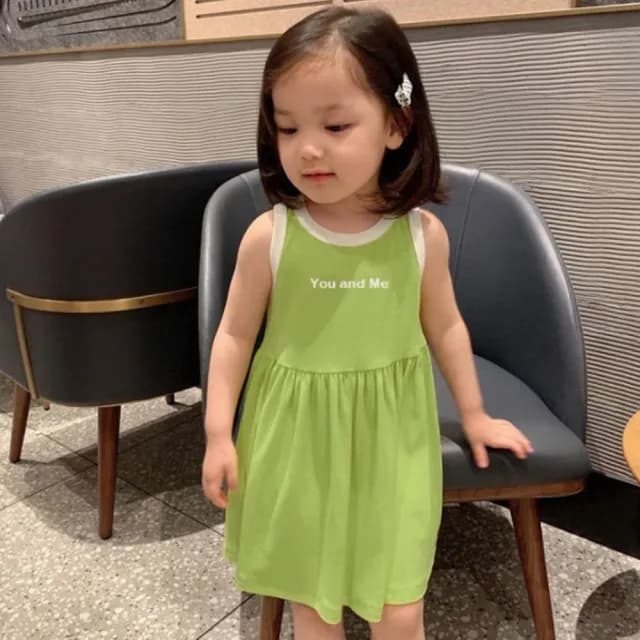 【橘魔法】運動風冰絲涼感坑條拼接背心洋裝(大童 連衣裙 沙灘裝 背心裙 連身裙 女童 兒童 童裝)