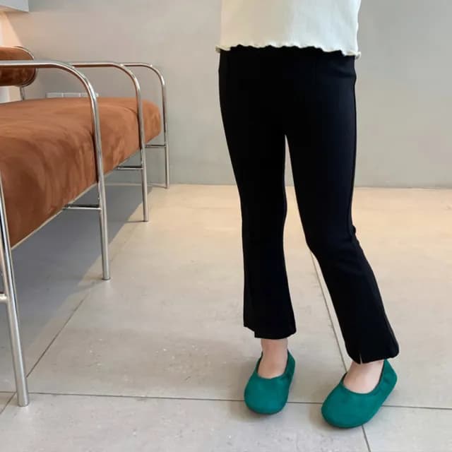 【Baby 童衣】兒童初秋薄長褲 女童褲管開叉微喇叭褲 素色休閒褲 89143(共２色)