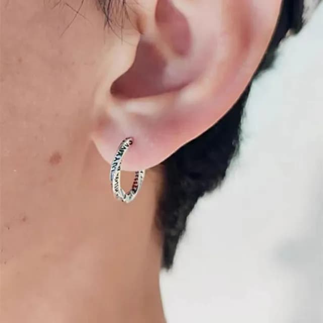 【KT DADA】雙11 銀製耳環 潮男配件 輕奢感造型 百搭飾品 莫比烏斯設計 中性耳環 個性耳環 扭結耳飾 英文刻