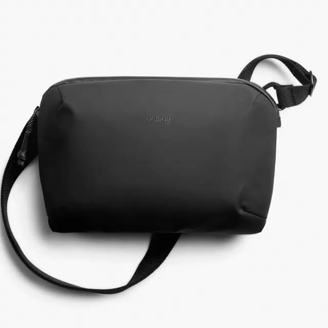 【Bellroy】Venture Travel Crossbody RFID防盜側背包 斜背包 男包 女包 禮物 送禮 推薦(深邃黑色)