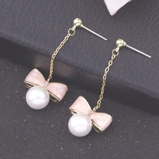 【夢幻渲染】粉紅蝴蝶結珍珠垂墜耳環1對(耳針 配飾 耳飾 輕奢 氣質 飾品)