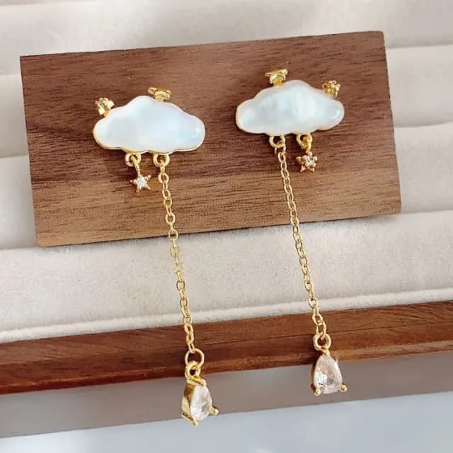 【星夜微雨】雲朵星夜垂墜耳環一對(貝母 雨滴 星星 耳飾 耳墜 飾品 耳針 耳釘 首飾 耳圈 情人節)